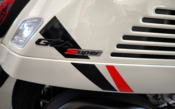Neufahrzeug Vespa GTS 310 SuperSport - Bild 9