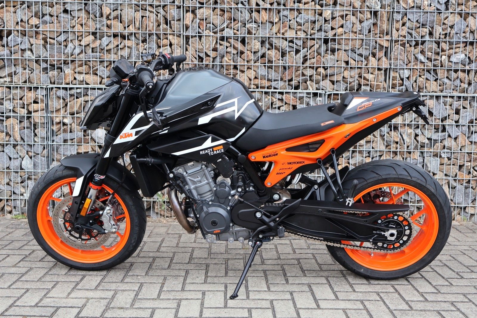 KTM 890 Duke GP