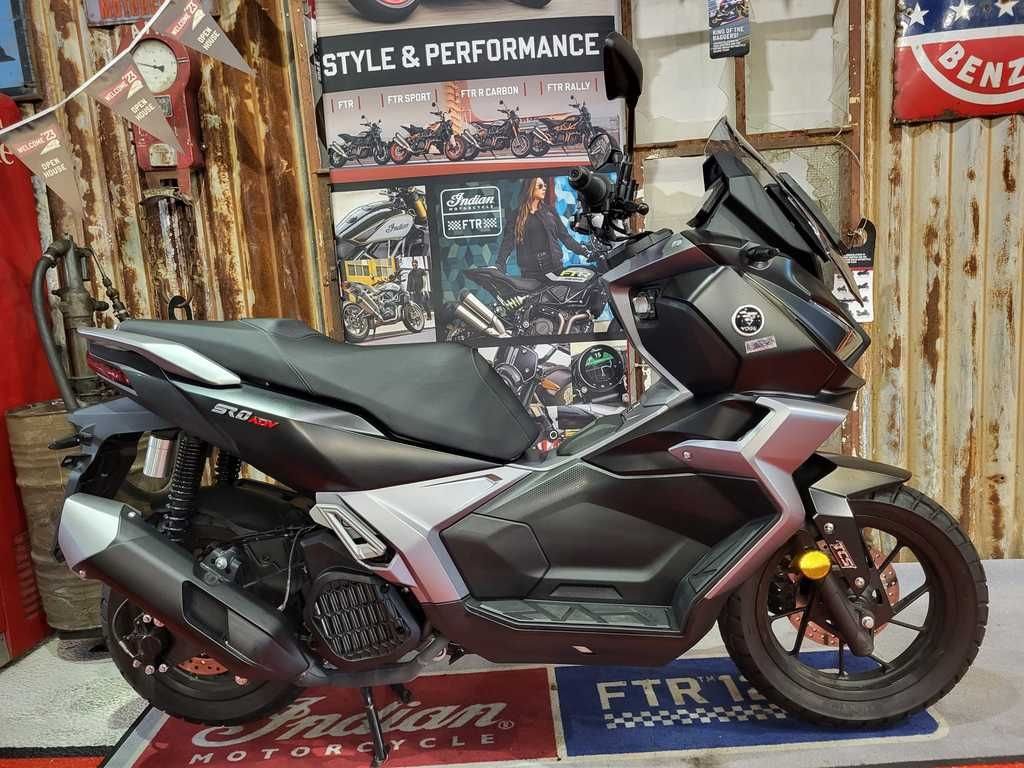 Voge SR1 ADV 125 ABS TCS