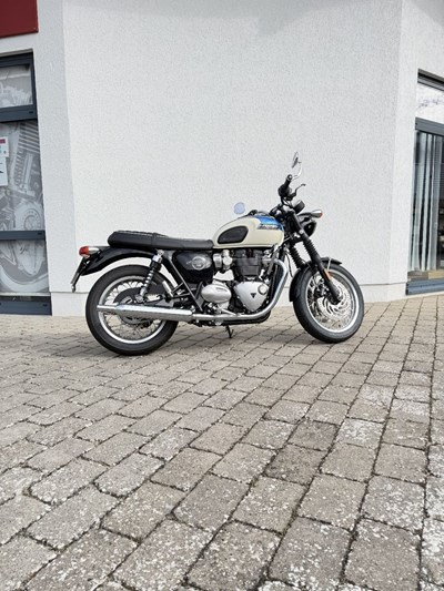 Bonneville T120