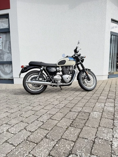 Bonneville T120