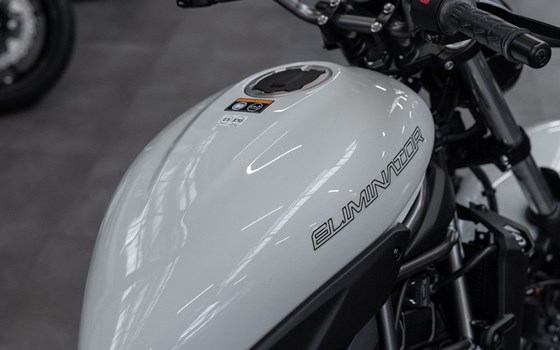 Gebrauchtmotorrad Kawasaki Eliminator 500 - Bild 10