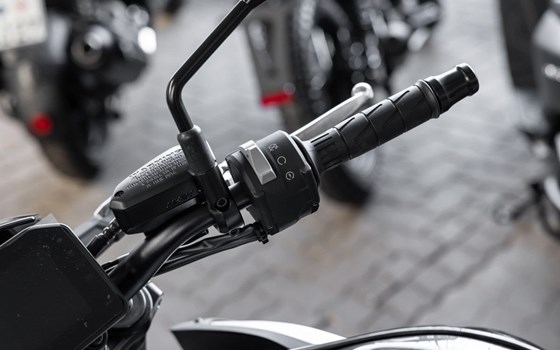 Gebrauchtmotorrad Kawasaki Z900 - Bild 7