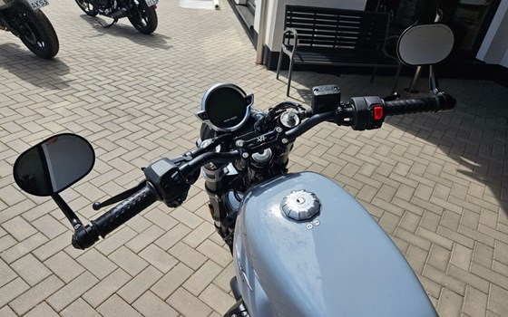 Neufahrzeug Moto Guzzi V7 Sport - Bild 8