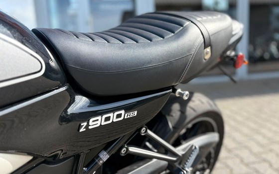 Gebrauchtmotorrad Kawasaki Z900 RS - Bild 11