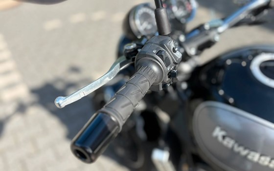Gebrauchtmotorrad Kawasaki Z900 RS - Bild 8
