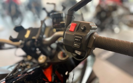 Gebrauchtmotorrad KTM 1290 Super Duke GT - Bild 12