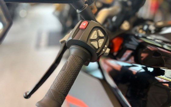 Gebrauchtmotorrad KTM 1290 Super Duke GT - Bild 13