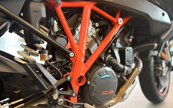 Gebrauchtmotorrad KTM 1290 Super Duke GT - Bild 9