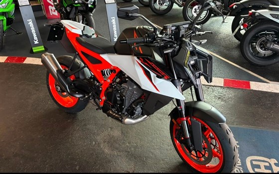 Gebrauchtmotorrad KTM 990 Duke R - Bild 3