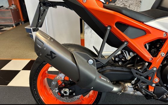 Gebrauchtmotorrad KTM 990 Duke R - Bild 5