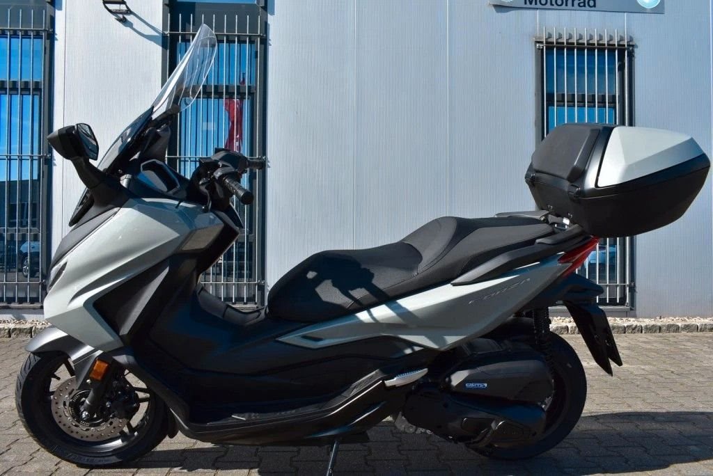 Honda Forza 125