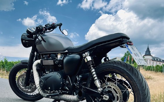 Gebrauchtmotorrad Triumph Bonneville T120 Black - Bild 3