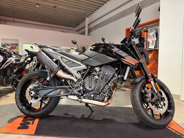 KTM 790 Duke L 2027 inkl. Remus