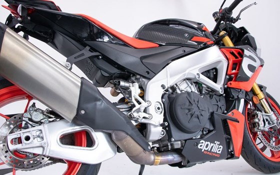 Gebrauchtmotorrad Aprilia Tuono V4 1100 Factory - Bild 11