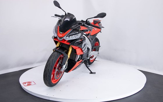 Gebrauchtmotorrad Aprilia Tuono V4 1100 Factory - Bild 3