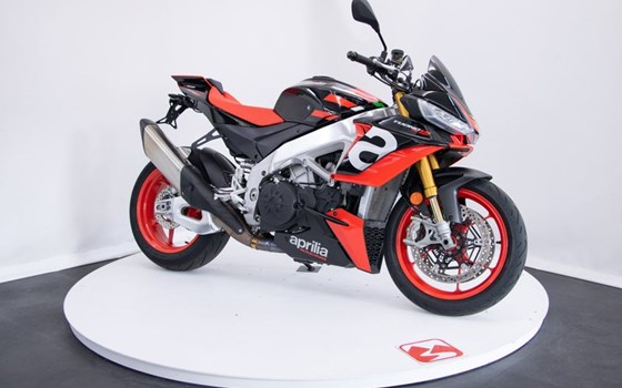 Gebrauchtmotorrad Aprilia Tuono V4 1100 Factory - Bild 8