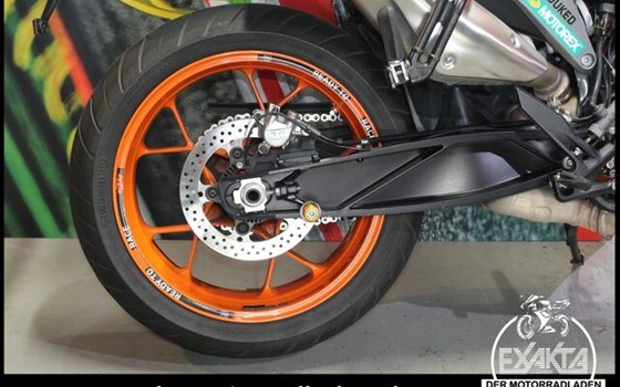 Gebrauchtmotorrad KTM 790 Duke - Bild 20