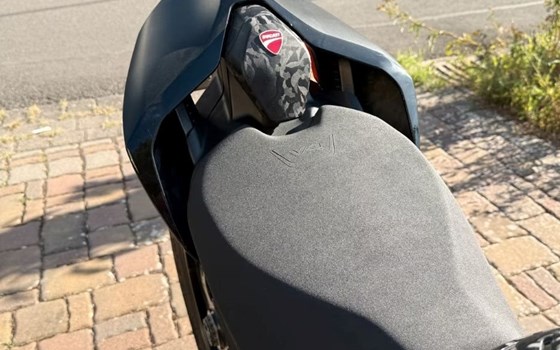 Gebrauchtmotorrad Ducati Streetfighter V4 S - Bild 13