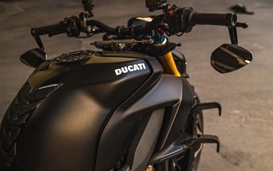Gebrauchtmotorrad Ducati Streetfighter V4 S - Bild 3