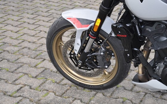 Gebrauchtmotorrad Triumph Trident 800 - Bild 16