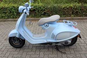 Angebot Vespa 946 Snake