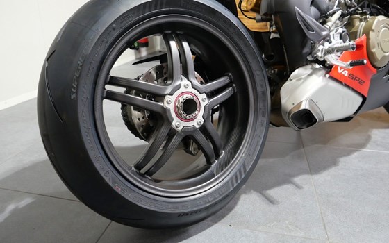 Gebrauchtmotorrad Ducati Panigale V4 SP2 - Bild 12