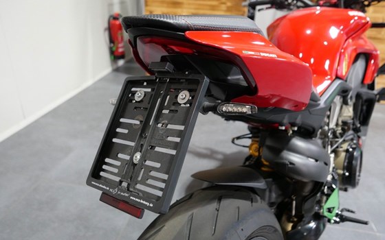 Gebrauchtmotorrad Ducati Streetfighter V4 S - Bild 11