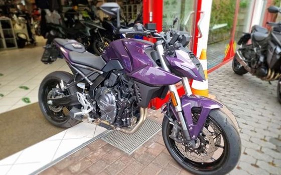 Gebrauchtmotorrad Suzuki GSX-8S - Bild 1