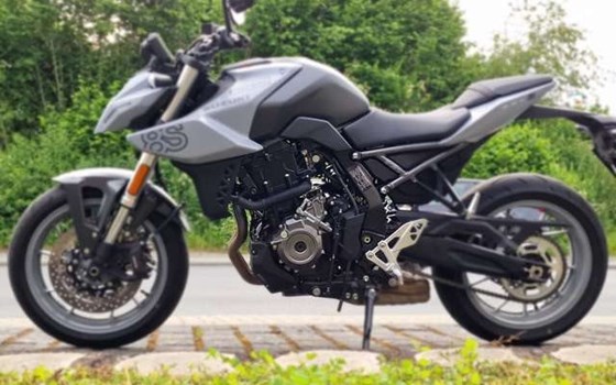 Gebrauchtmotorrad Suzuki GSX-8S - Bild 1