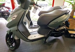 Neumotorrad Peugeot Kisbee 50 4T