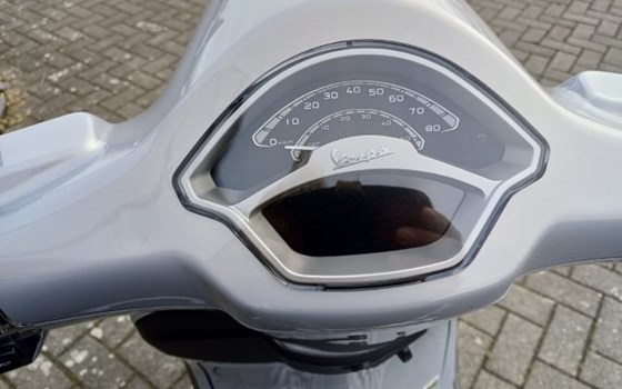 Neufahrzeug Vespa Primavera Tech 50 - Bild 12