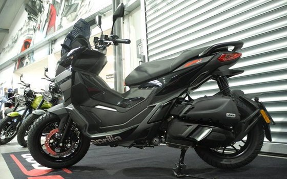 Neufahrzeug Aprilia SR GT 200 - Bild 10