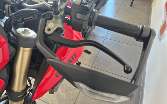 Gebrauchtmotorrad Ducati Hypermotard V2 - Bild 19