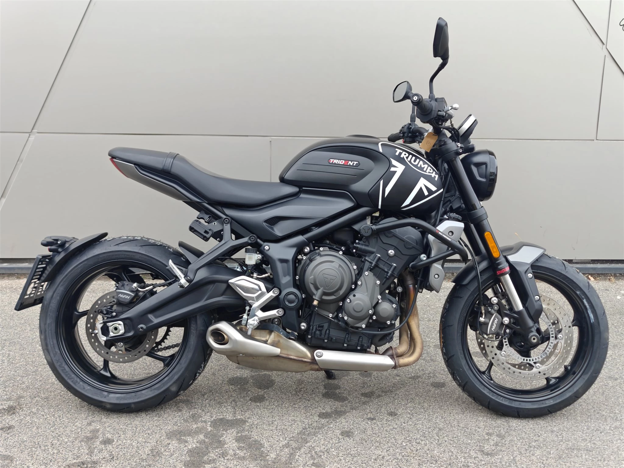 Triumph Trident 660