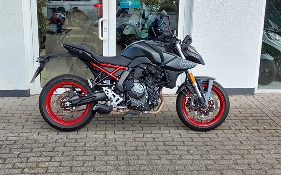 Gebrauchtmotorrad Suzuki GSX-8S - Bild 1