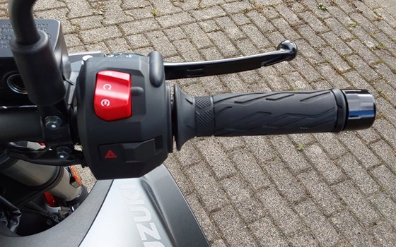 Gebrauchtmotorrad Suzuki GSX-8S - Bild 5