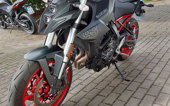 Gebrauchtmotorrad Suzuki GSX-8S - Bild 8