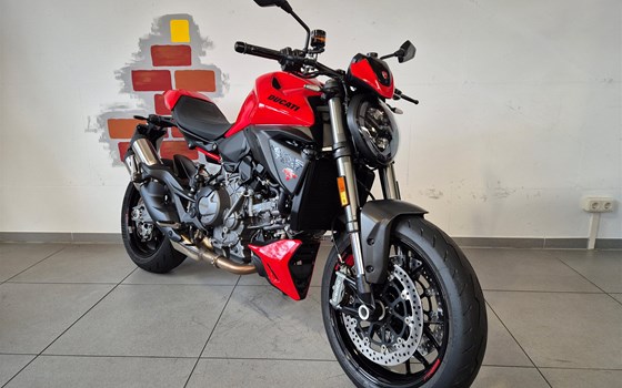 Gebrauchtmotorrad Ducati Monster + - Bild 2