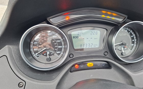Gebrauchtmotorrad Piaggio MP3 500ie LT Sport - Bild 9