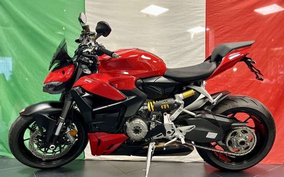 Gebrauchtmotorrad Ducati Streetfighter V2 - Bild 1