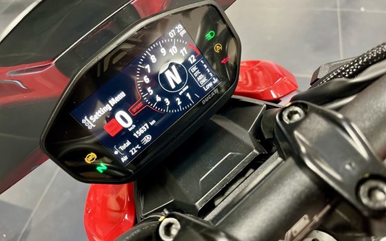 Gebrauchtmotorrad Ducati Streetfighter V2 - Bild 10