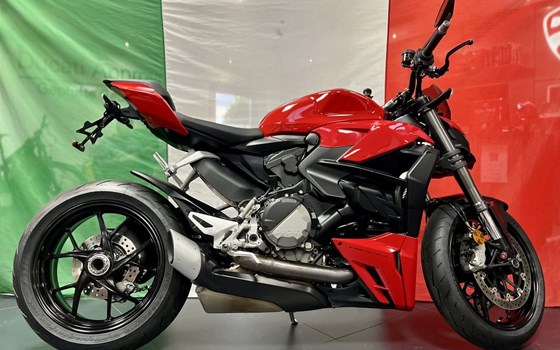 Gebrauchtmotorrad Ducati Streetfighter V2 - Bild 2