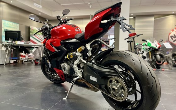 Gebrauchtmotorrad Ducati Streetfighter V2 - Bild 4