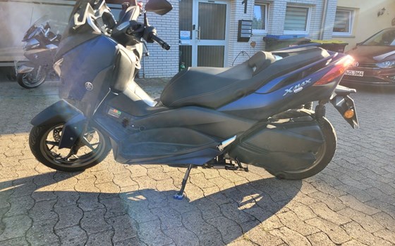 Gebrauchtmotorrad Yamaha XMAX 300 - Bild 2