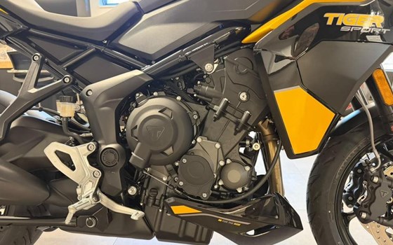 Gebrauchtmotorrad Triumph Tiger Sport 800 - Bild 3