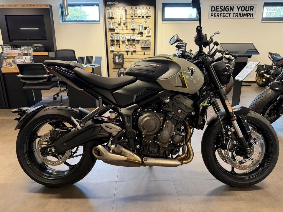 Triumph Trident 660