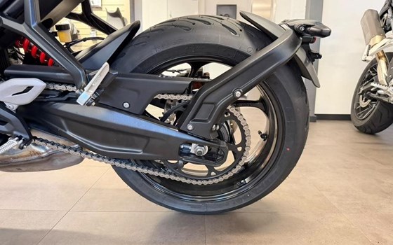 Gebrauchtmotorrad Triumph Trident 660 - Bild 8