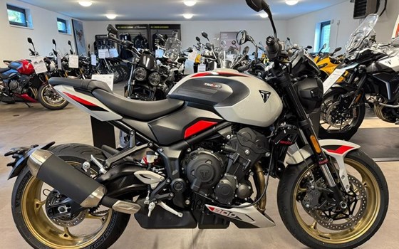Gebrauchtmotorrad Triumph Trident 800 - Bild 1