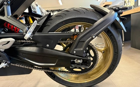 Gebrauchtmotorrad Triumph Trident 800 - Bild 10